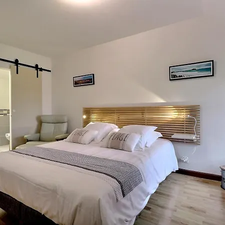 Le Pont De La Baie Bed & Breakfast Mont-Dol